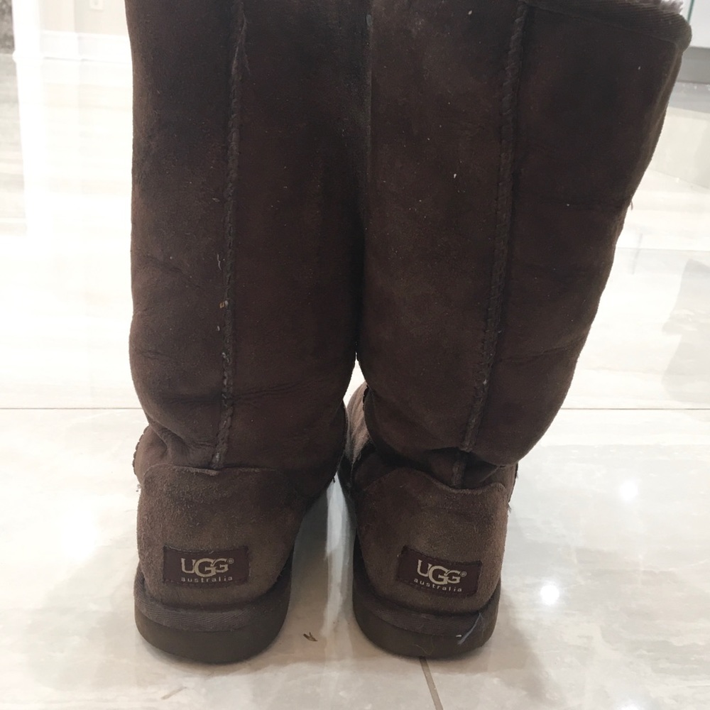 Brown UGGs boots size 6.5/7